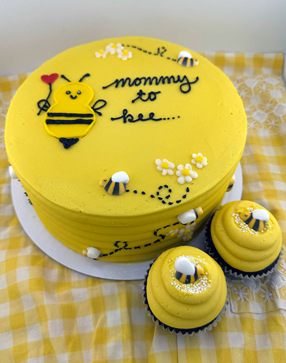 Mommy to Bee Cake