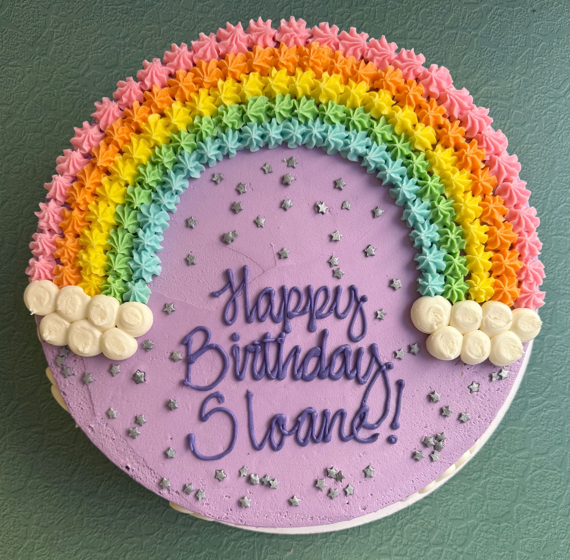 Discover the magic of custom cakes at Billy's!