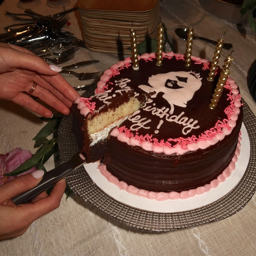 Crowd Pleaser Cake